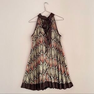 Y2k does 60’s Brown Cream Pleated Mini Dress M